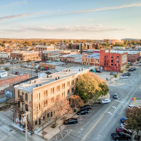 Deluxe Studio In Historic Downtown Building! Bartlesville Luaran gambar