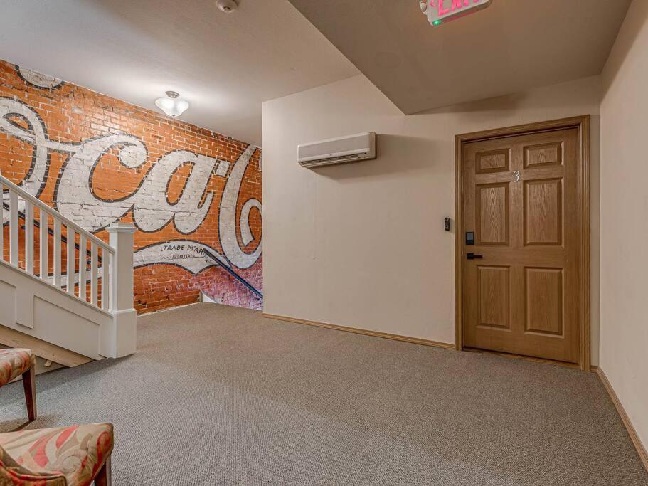 Deluxe Studio In Historic Downtown Building! Bartlesville Luaran gambar